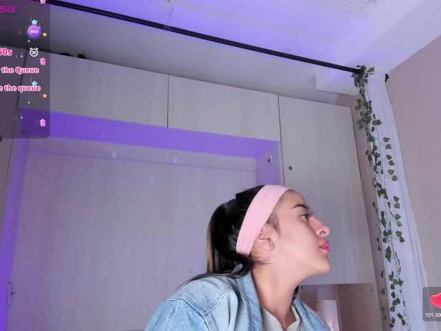 BellaBroocks live cam on BongaCams