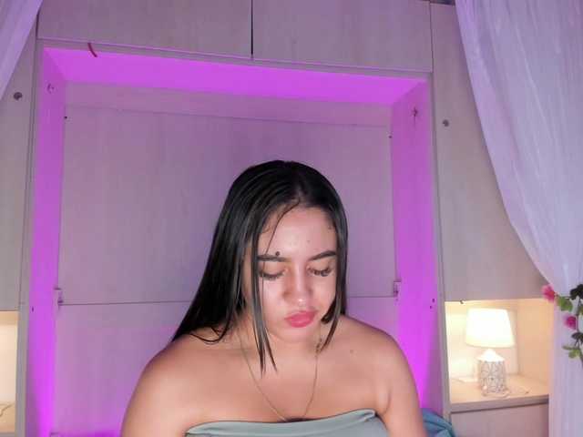 BellaBroocks live cam on BongaCams