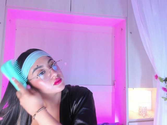 BellaBroocks live cam on BongaCams