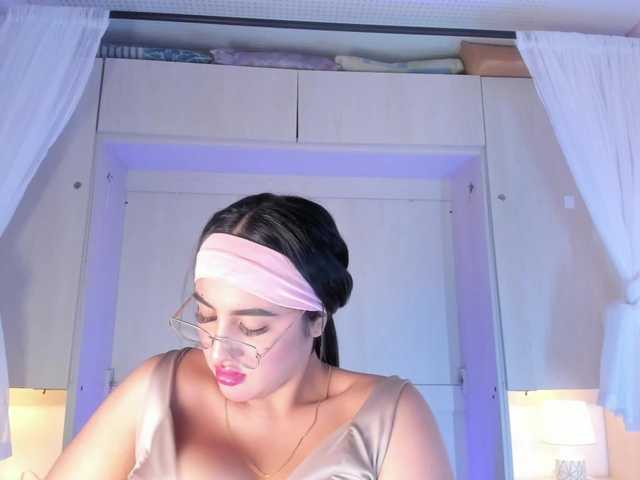 BellaBroocks live cam on BongaCams