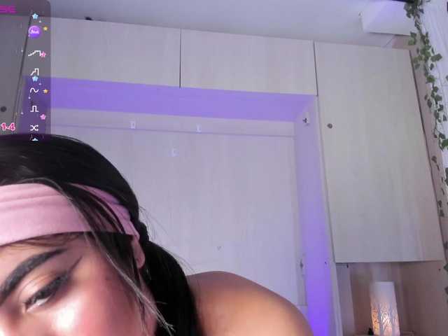 BellaBroocks live cam on BongaCams