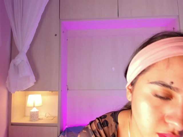 BellaBroocks live cam on BongaCams