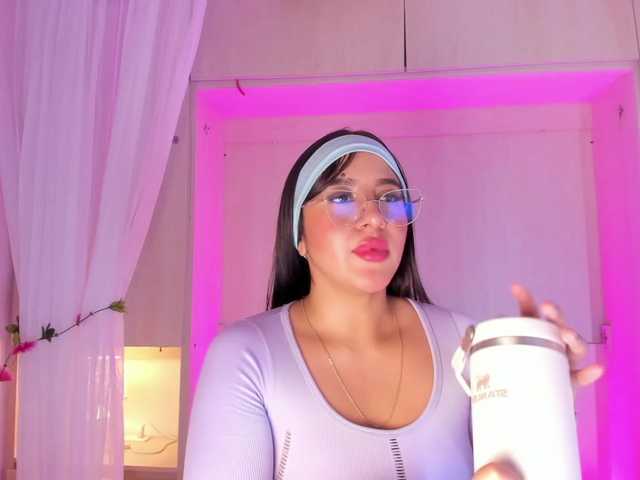BellaBroocks live cam on BongaCams