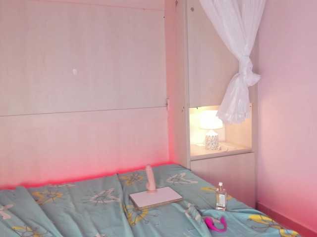 BellaBroocks live cam on BongaCams