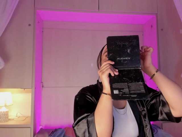 BellaBroocks
