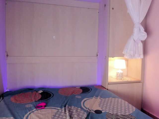 BellaBroocks live cam on BongaCams
