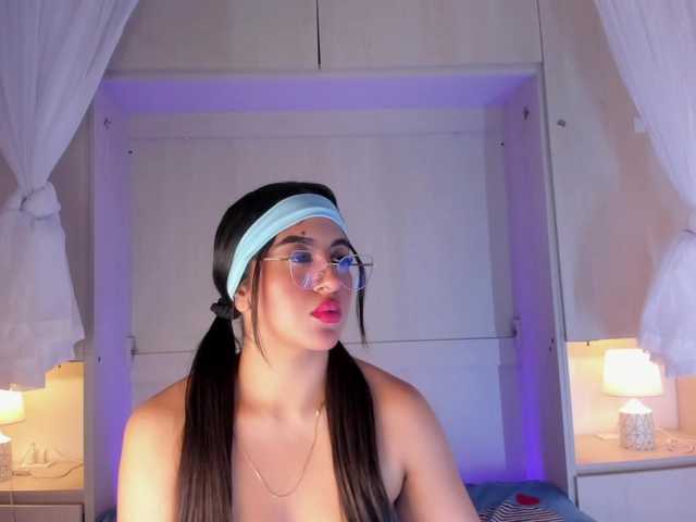 BellaBroocks live cam on BongaCams