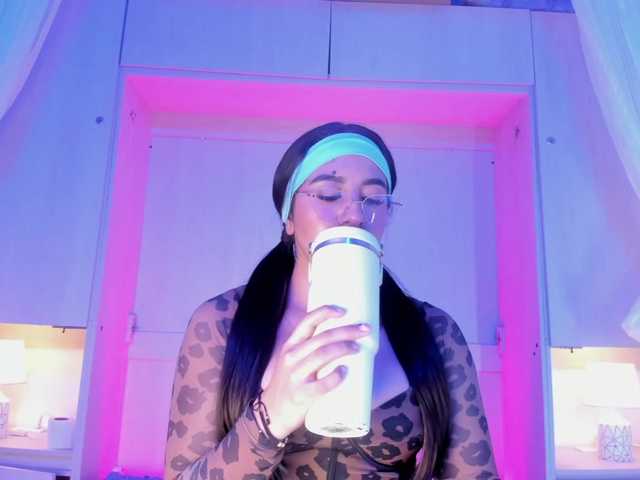 BellaBroocks live cam on BongaCams