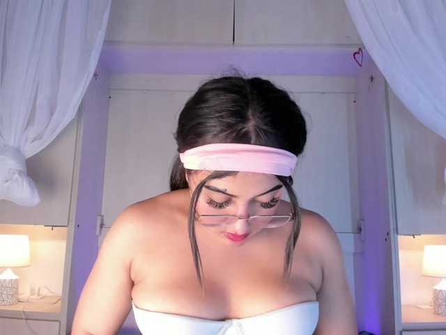 BellaBroocks