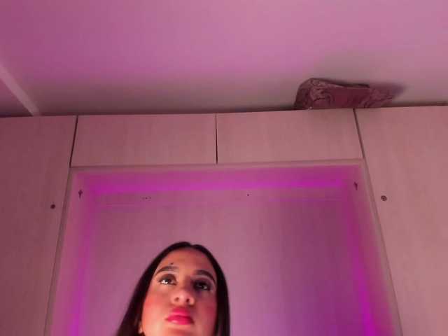 BellaBroocks live cam on BongaCams