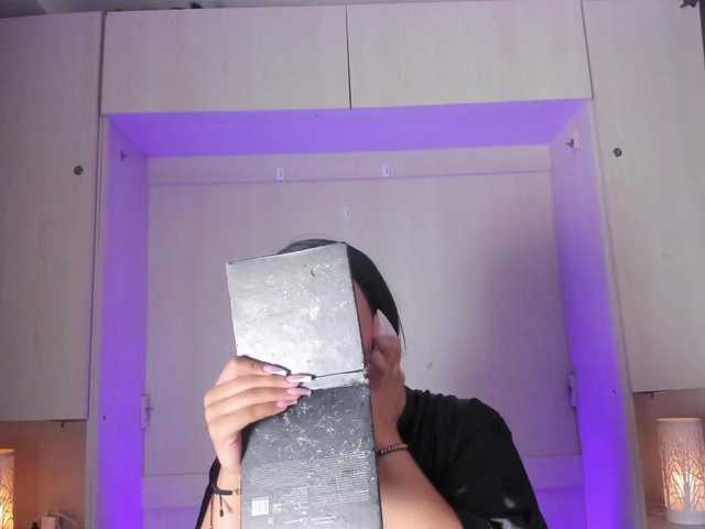 BellaBroocks live cam on BongaCams