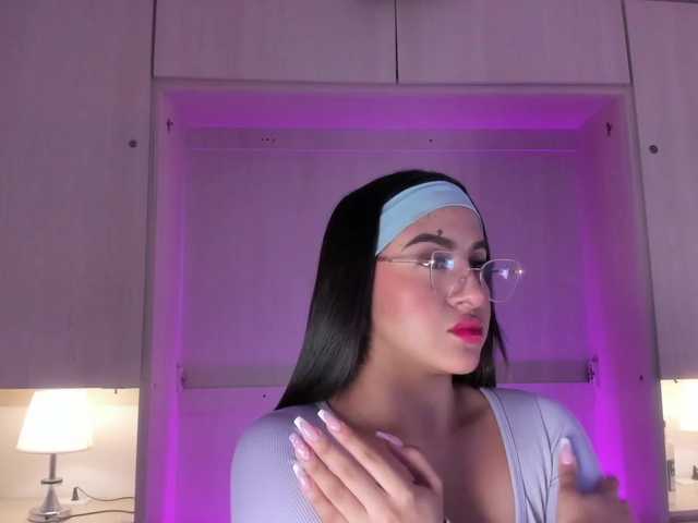 BellaBroocks live cam on BongaCams