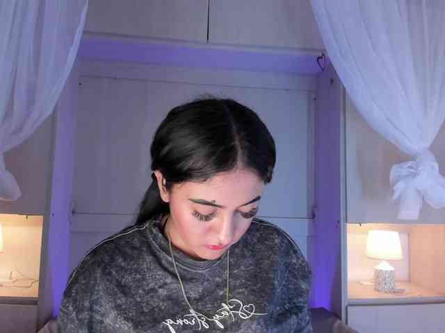BellaBroocks