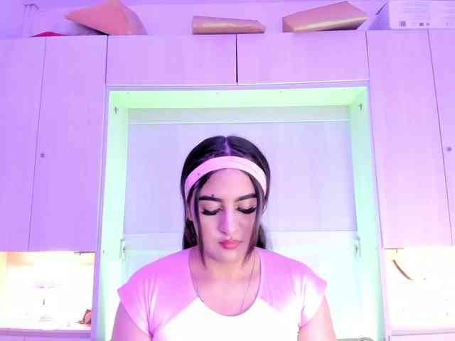 BellaBroocks webcam