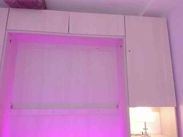 BellaBroocks webcam