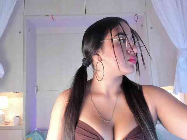 BellaBroocks webcam