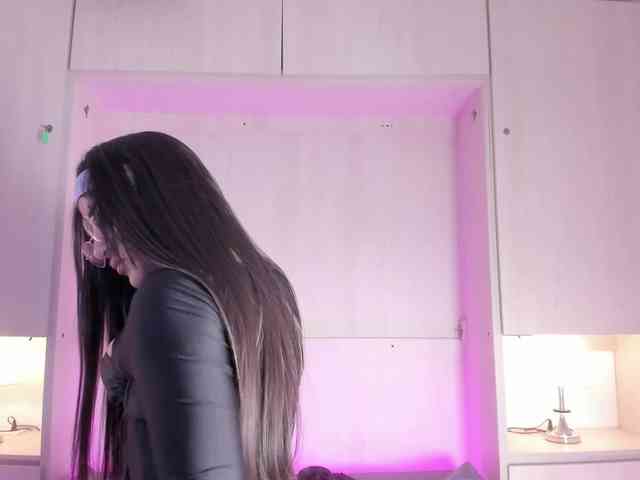 BellaBroocks webcam