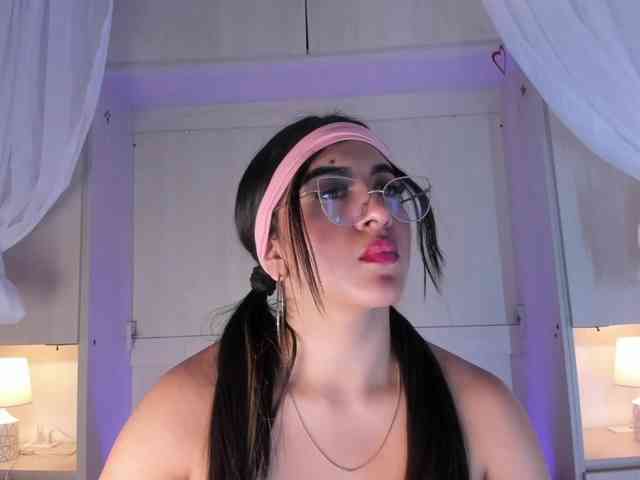BellaBroocks