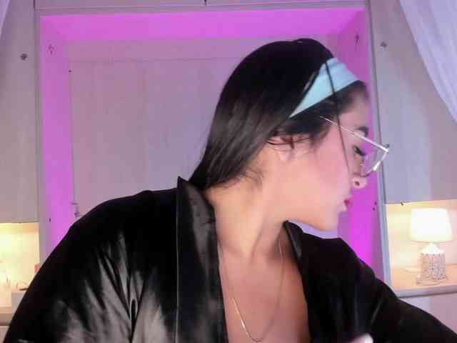 BellaBroocks webcam