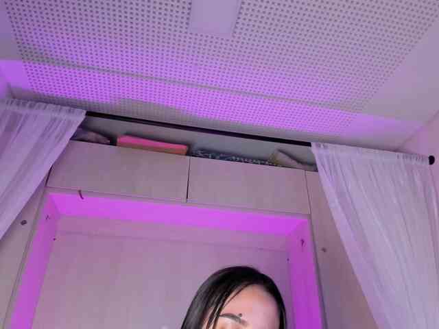 BellaBroocks