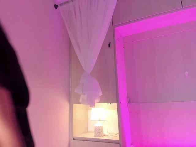 BellaBroocks webcam
