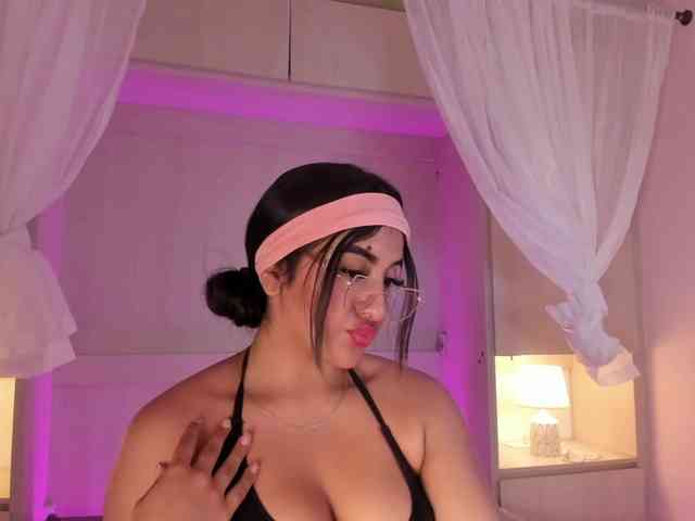 BellaBroocks