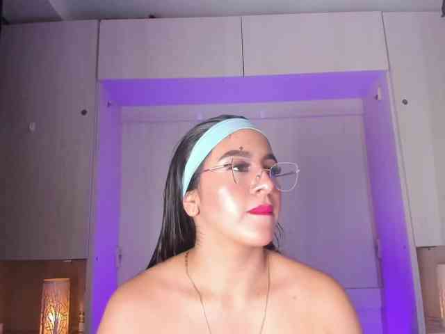 BellaBroocks webcam