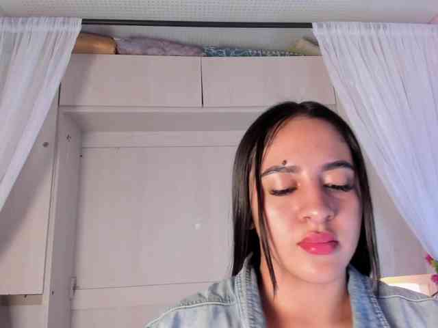 BellaBroocks