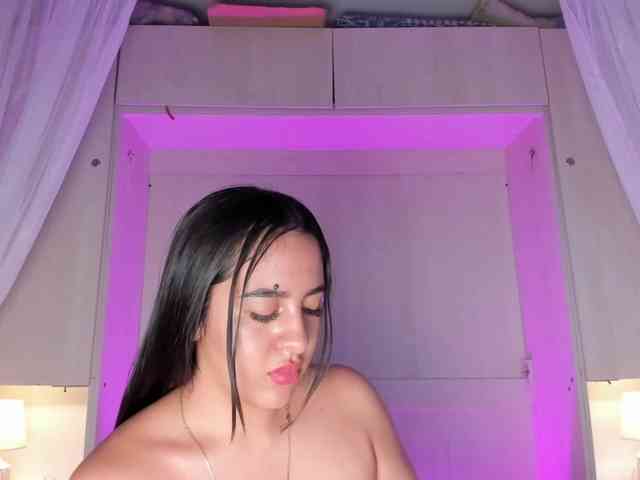 BellaBroocks