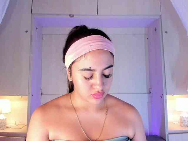 BellaBroocks webcam
