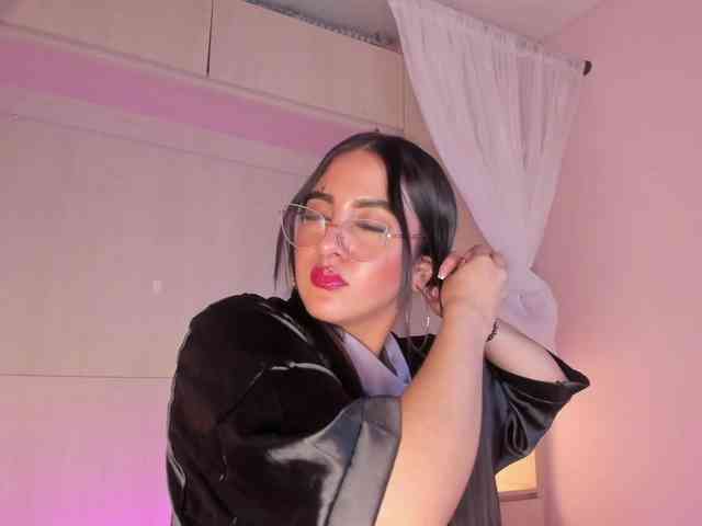 BellaBroocks webcam