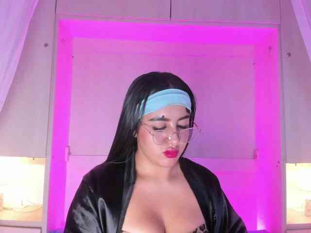 BellaBroocks webcam