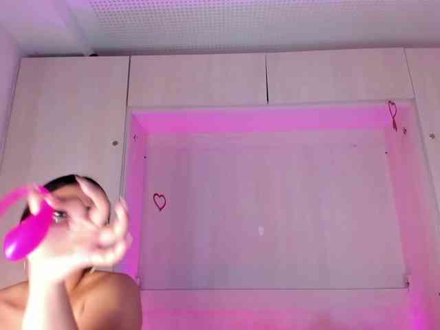 BellaBroocks webcam