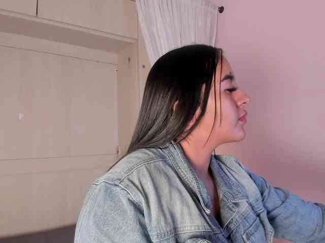 BellaBroocks