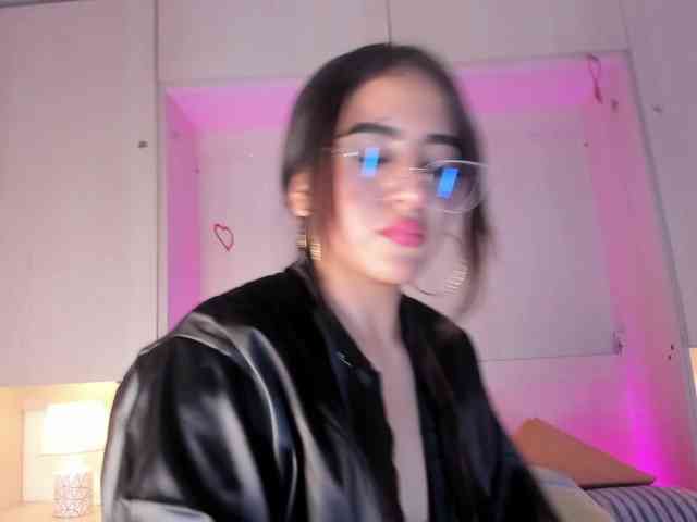 BellaBroocks webcam