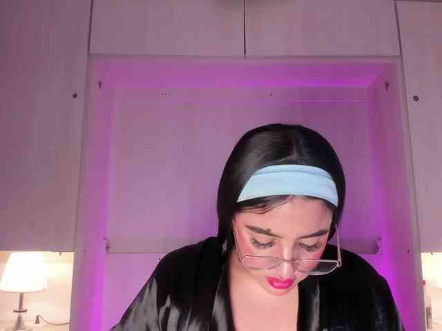 BellaBroocks webcam