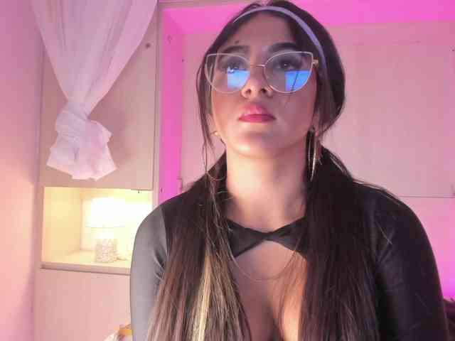 BellaBroocks webcam