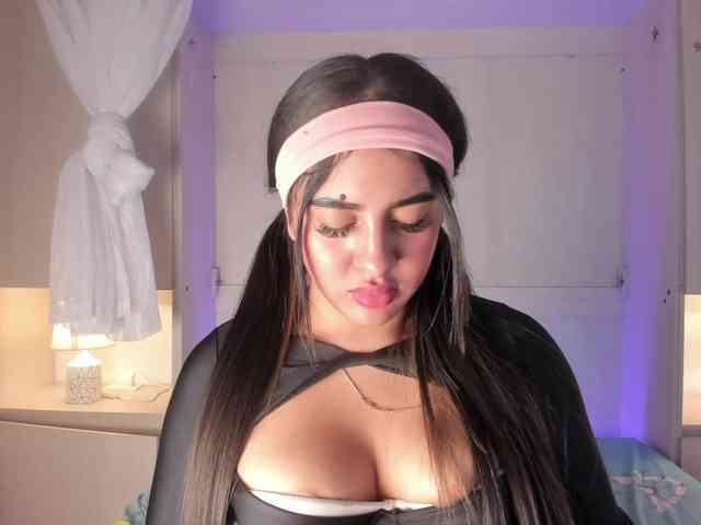 BellaBroocks