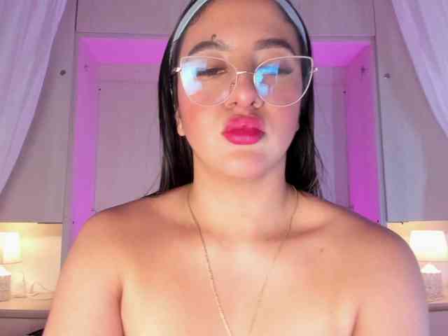 BellaBroocks webcam