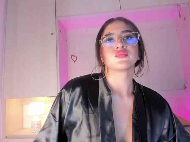 BellaBroocks webcam