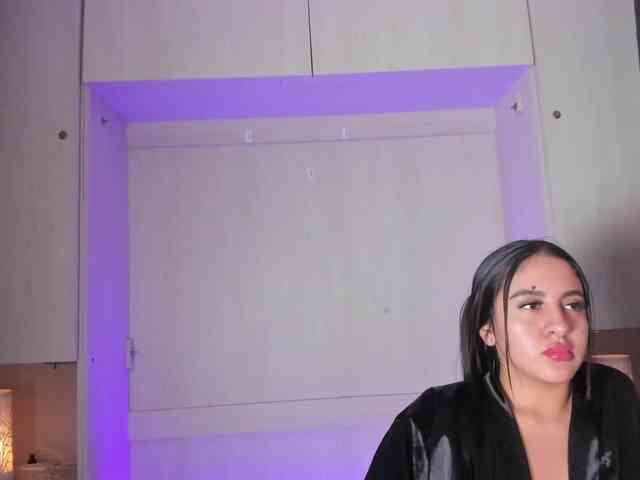BellaBroocks webcam