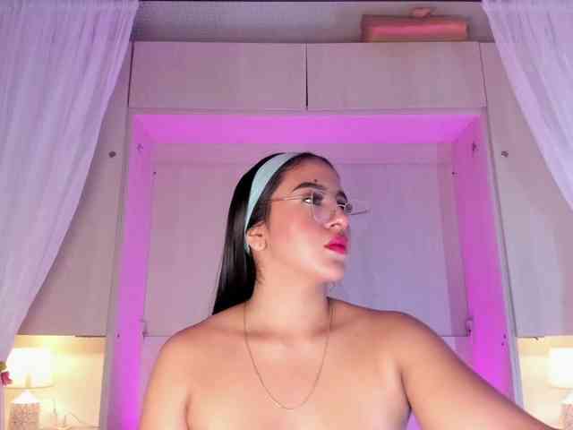 BellaBroocks