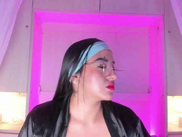 BellaBroocks webcam