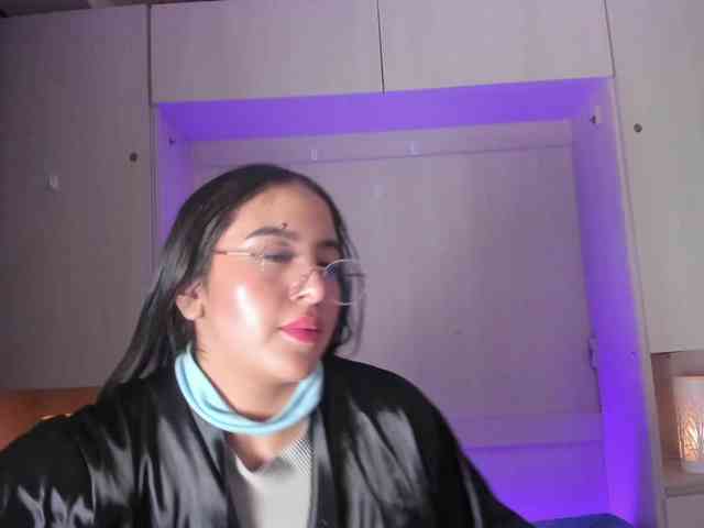 BellaBroocks webcam