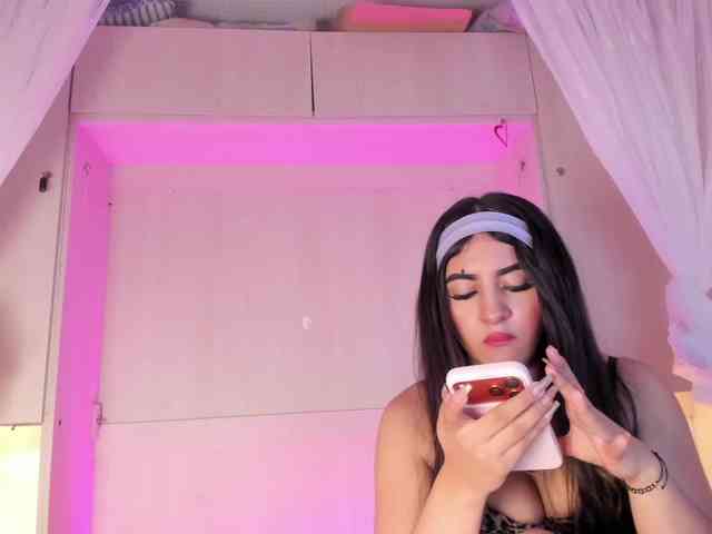 BellaBroocks
