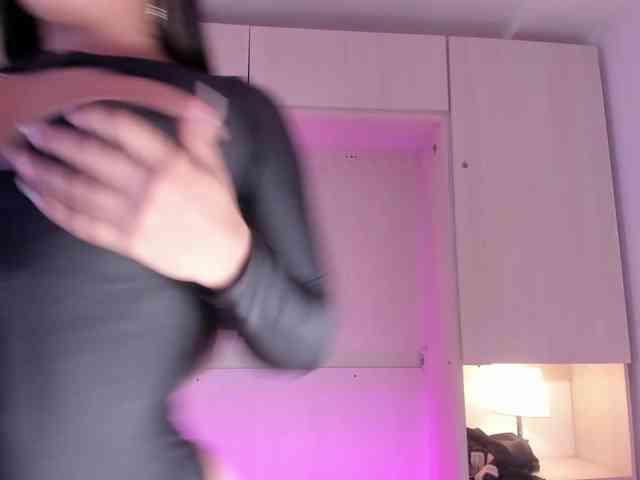 BellaBroocks webcam