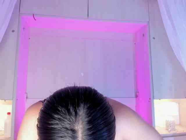 BellaBroocks webcam