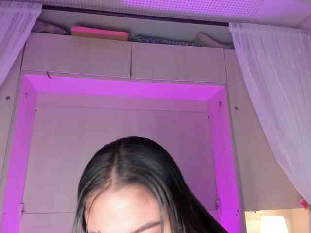 BellaBroocks