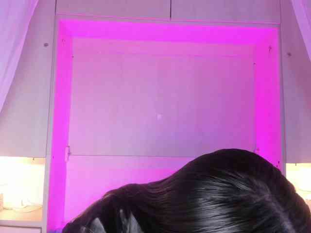 BellaBroocks webcam