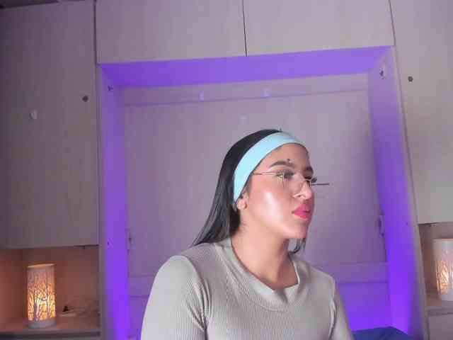 BellaBroocks webcam